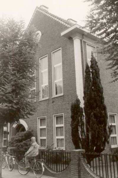 Onze Lieve Vrouw Ter Lindeschool gebouwd ong. 1930