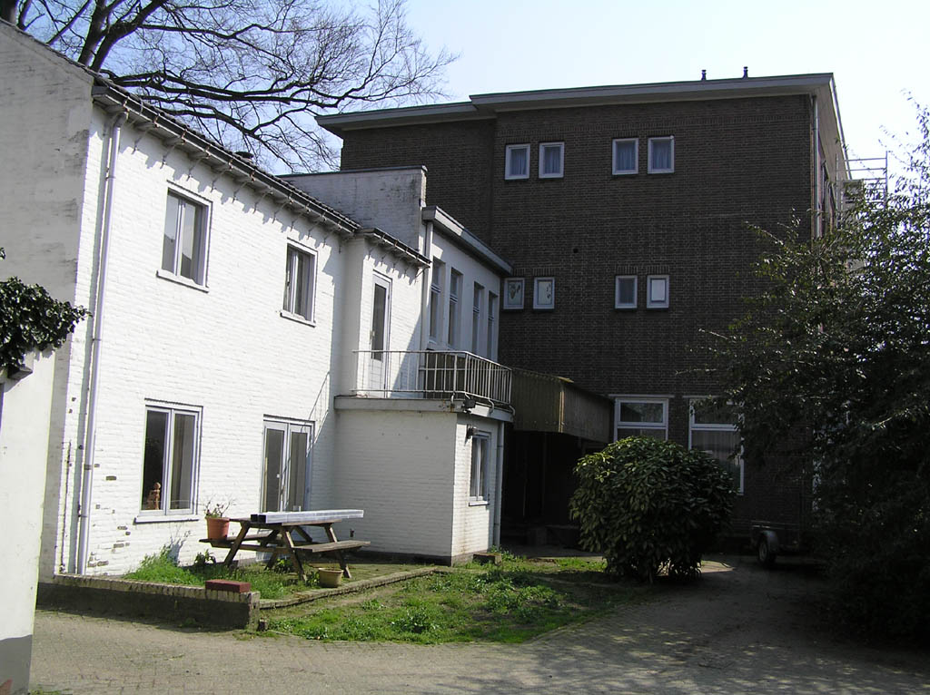 De Leijhof Oisterwijk achterzijde 4-3-2005